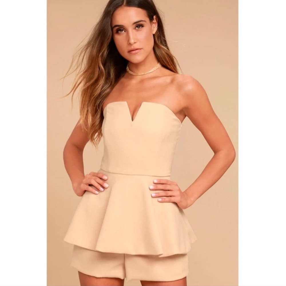 Lulu’s Where You Are Strapless Romper NWT
